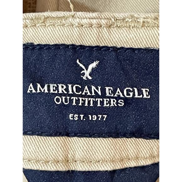 American Eagle Shorts Womens 2 Khaki Bermuda Stretch Chino Casual Pockets Tan - Picture 10 of 15